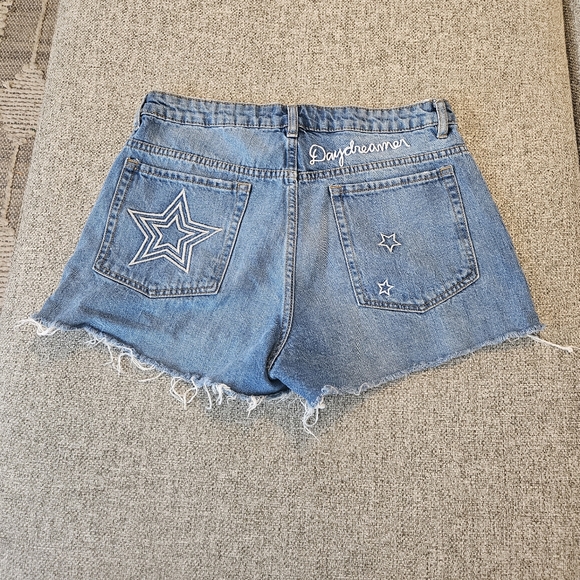 H&M CoChella Collection High Rise  Cutoff Star Shorts Sz 12 Medium Wash - Picture 10 of 10